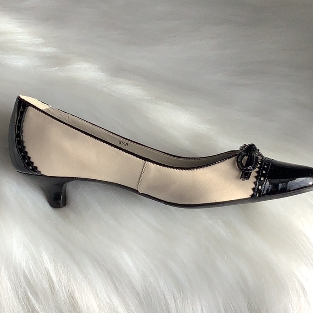 TALBOTS Cream/Black Kitten Heels